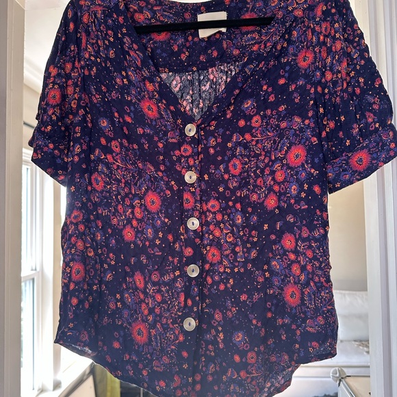 MaeveFloral Button-Up Women's Top - Purple and Pink- S - Picture 1 of 2